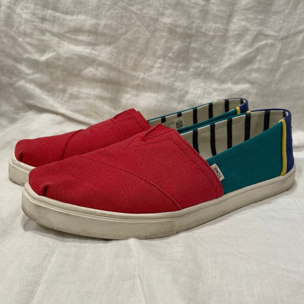 TOMS Canvas Slip On Sneaker, Size 9